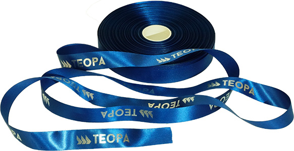 Синяя сатиновая лента с логотипами, нанесенными серебряной фольгой