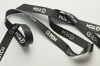 Силиконовые ленты: белая с логотипами
