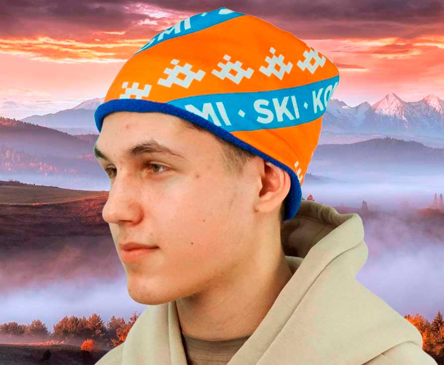 Бафф Комфорт двухслойный с флисовой подкладкой с логотипами на голове туриста