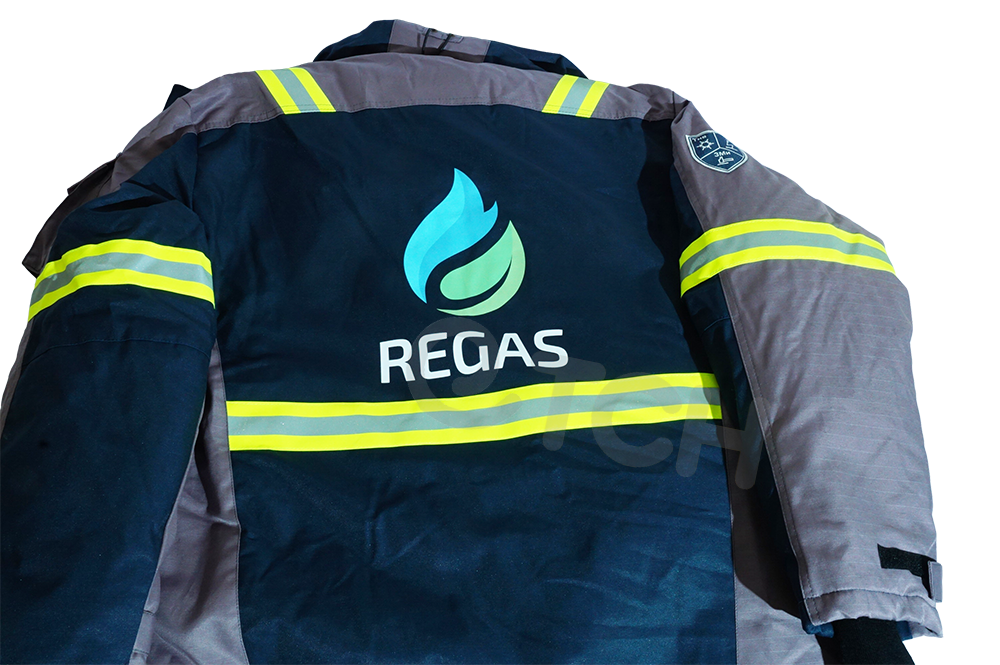 Полноцветная термо-пленочная печать логотипа на спецодежду