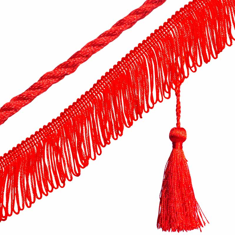 Бахрома, кисточка и шнур красного цвета