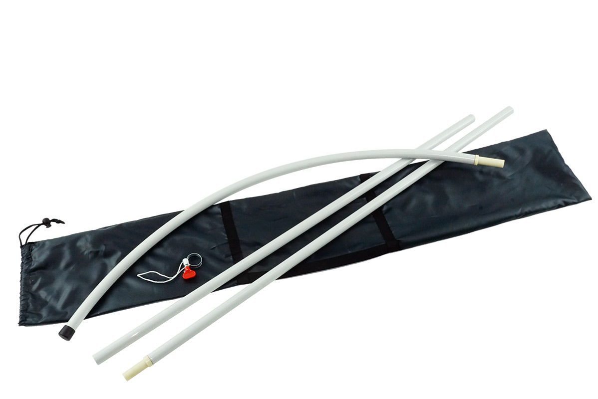 Секции флагштока Виндер в разобранном виде, лежат на черном чехле